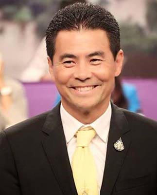 นายเทวัญ ลิปตพัลลภ