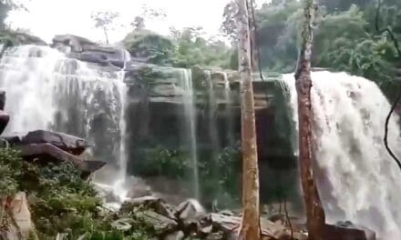 สีสันหน้าฝน น้ำตกม่านฟ้า วังน้ำเขียว